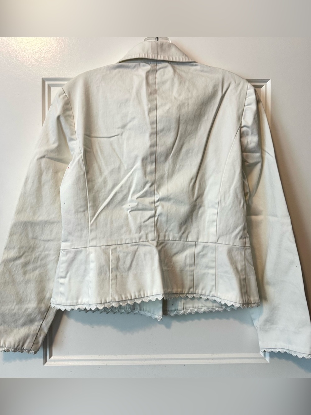 Harold’s White Cropped Jacket Womens Medium Scalloped Button Front Blazer - Picture 3 of 7